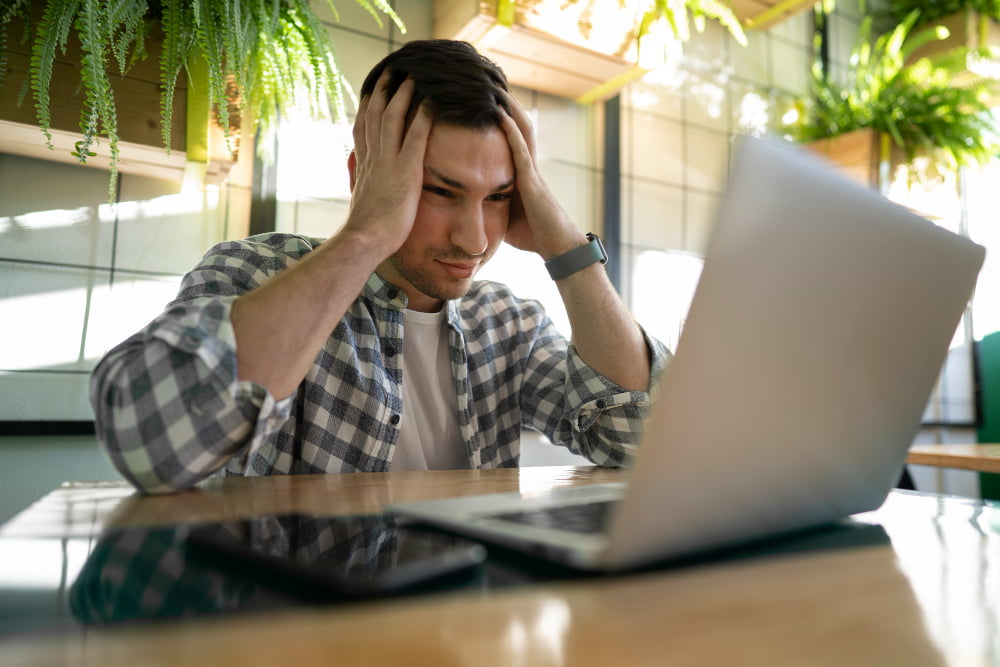Internet Lenta: Por que isso acontece? 6 Internet Lerda estresse